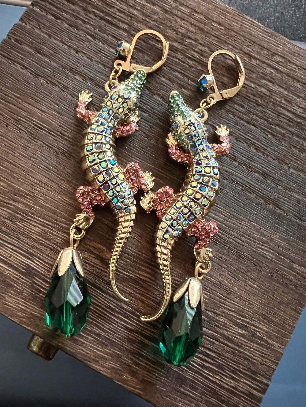 🐊 Gold-tone Crystal Crocodile Drop Earrings with Emerald Glass Teardrops 🐊